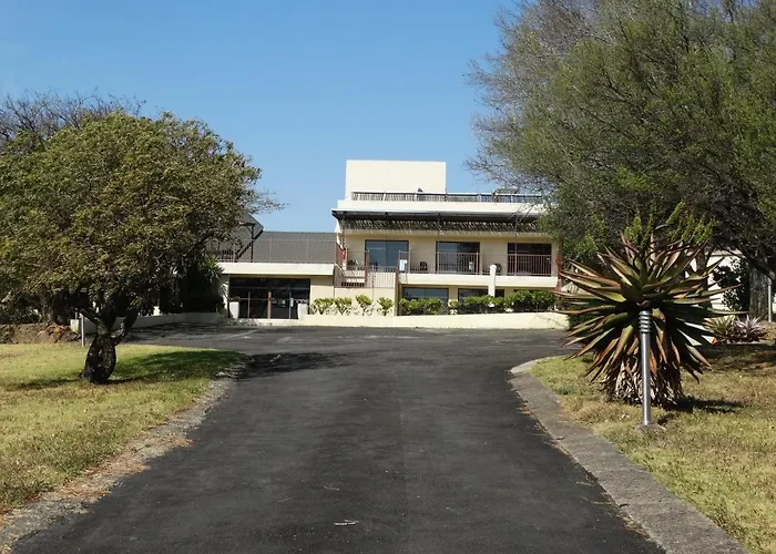 Pyramids Motel