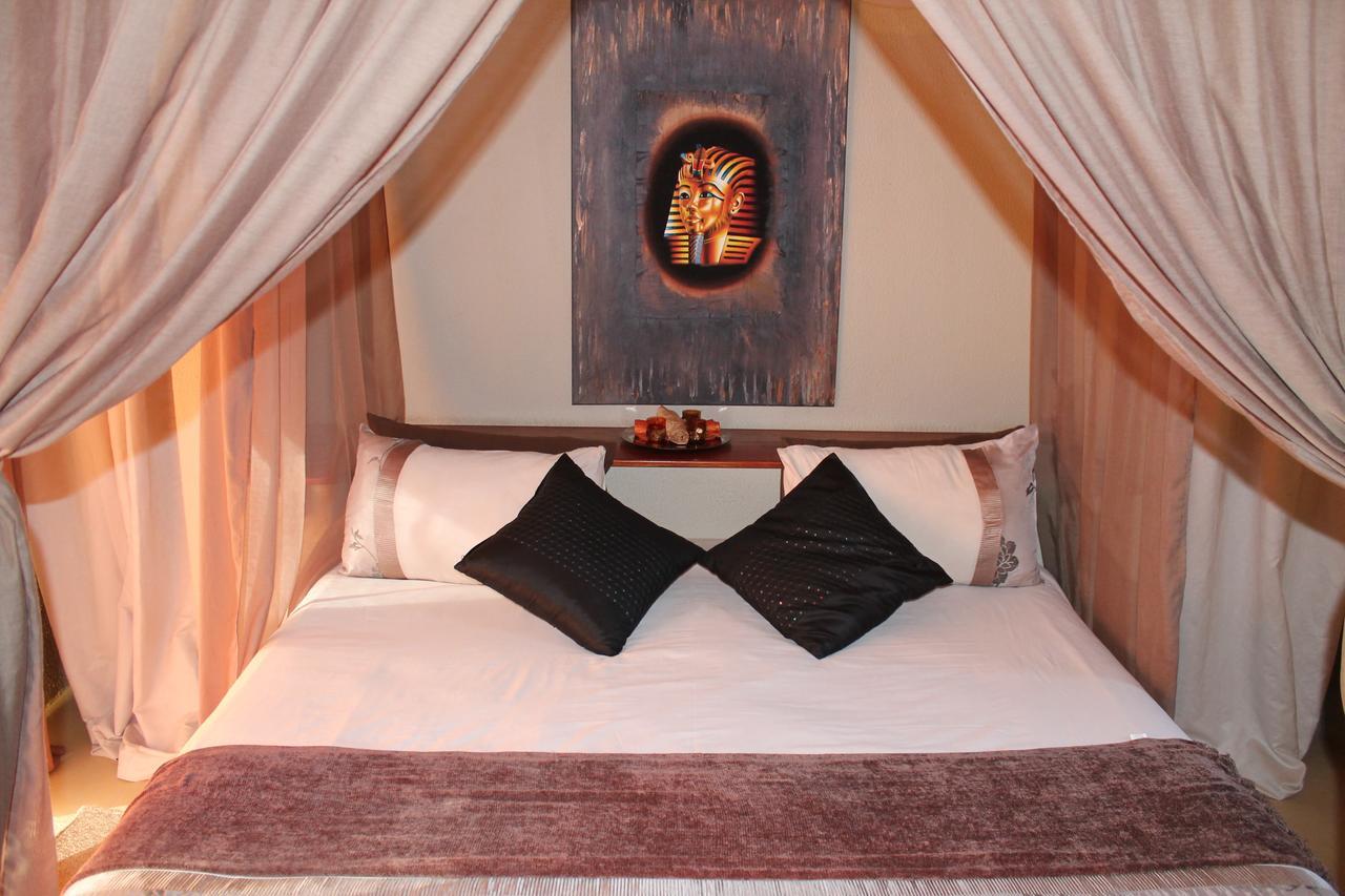 Pyramids Motel 3*