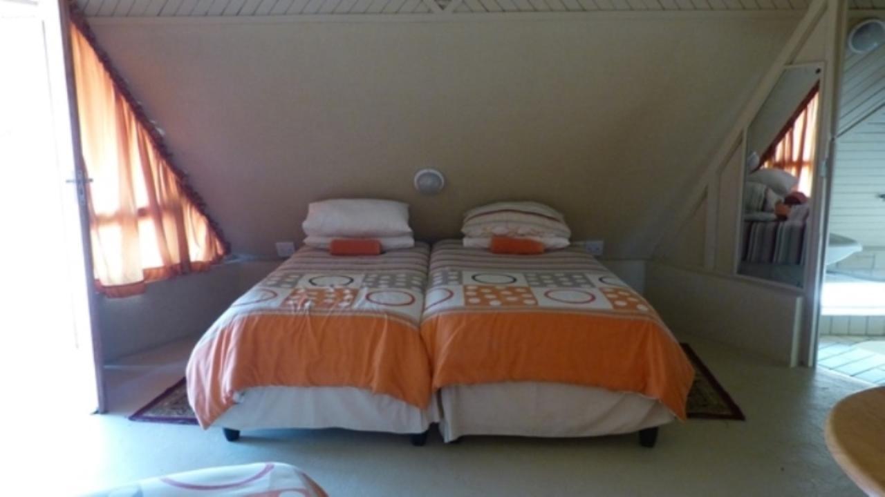 Pyramids Motel Van Reenen