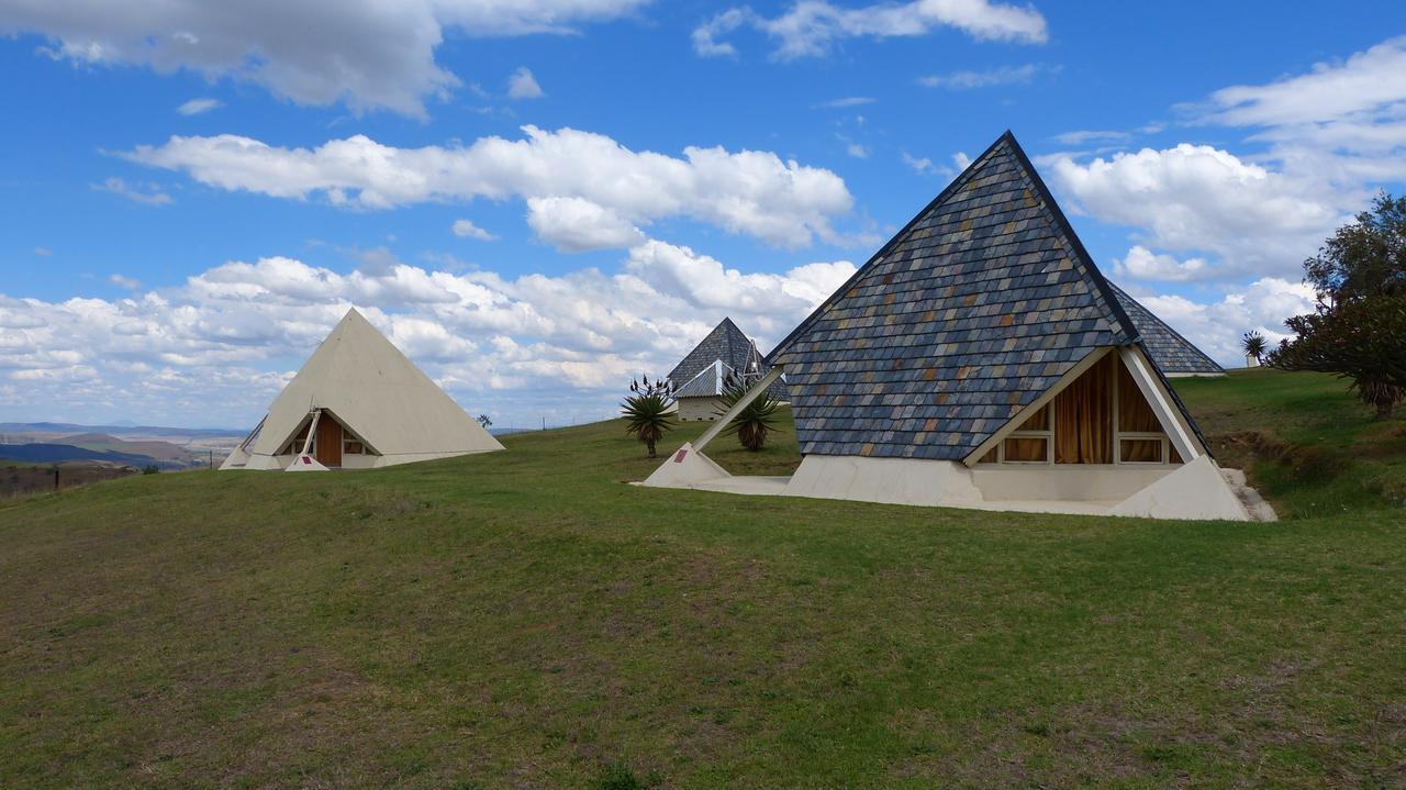 Pyramids Motel 3*
