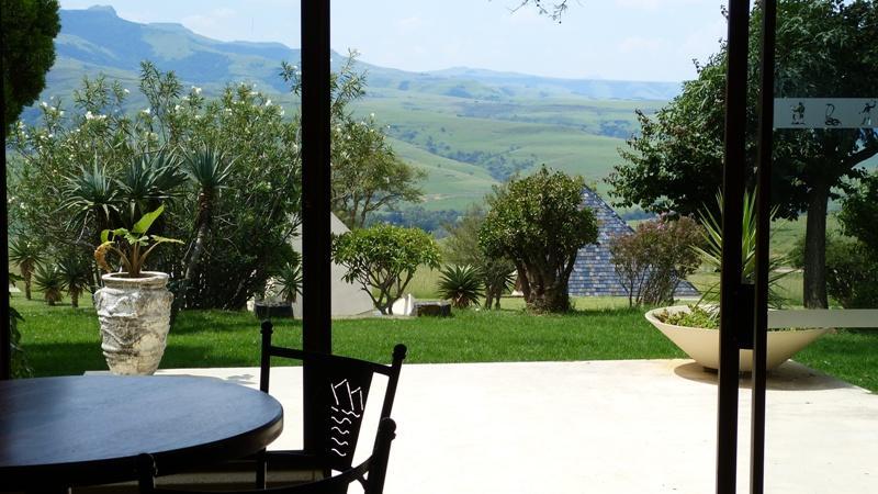 Pyramids Motel Van Reenen